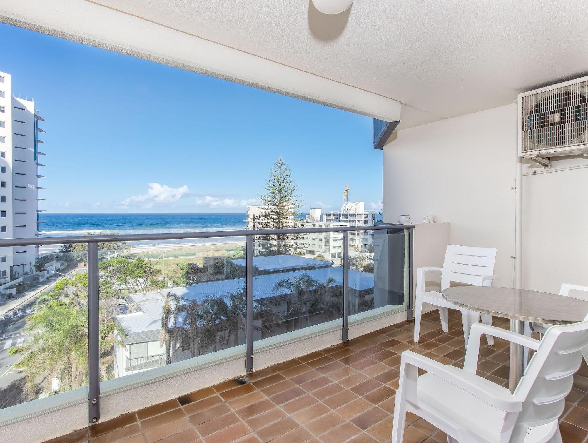Baronnet Apartments Gold Coast Esterno foto
