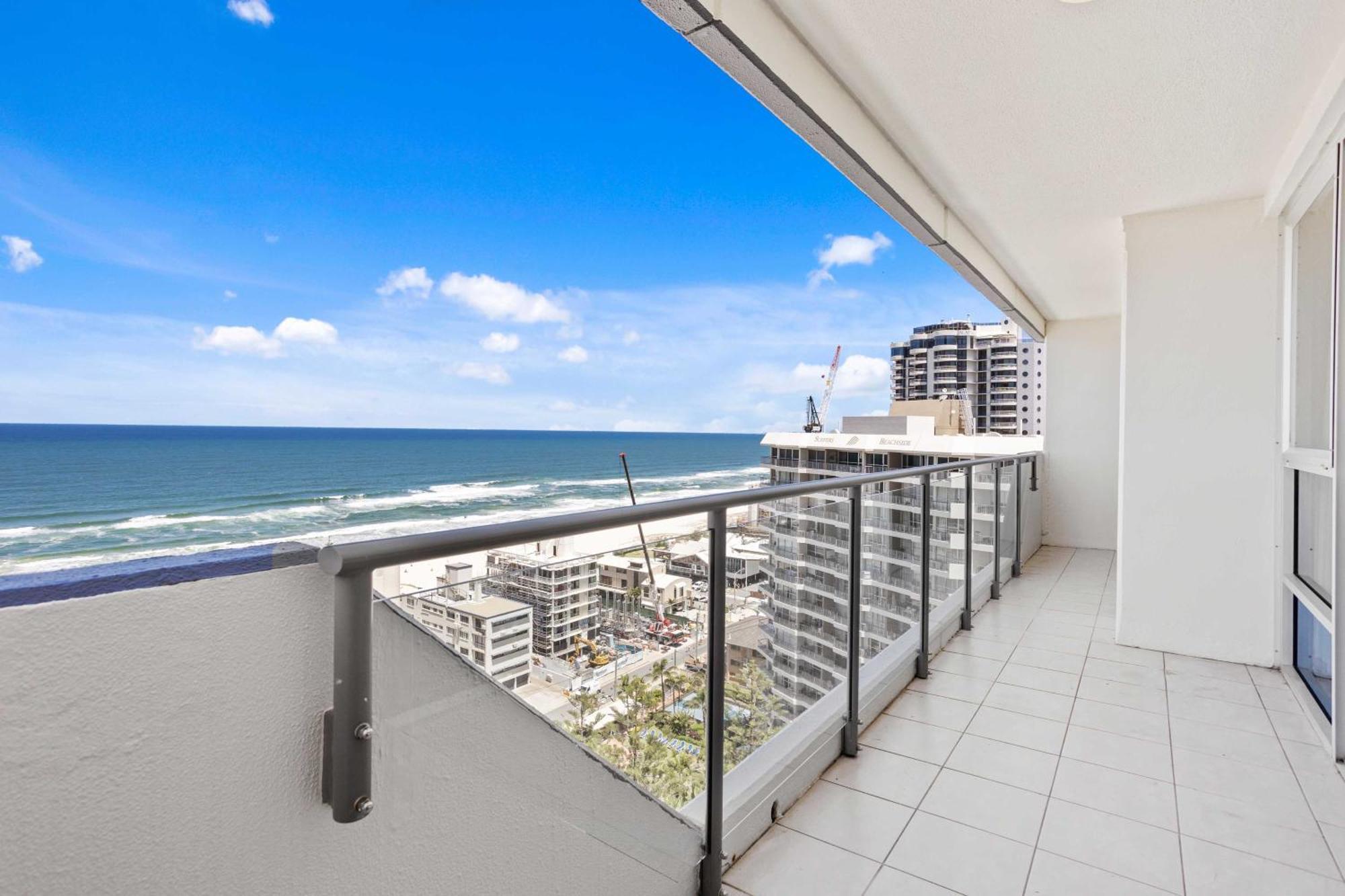 Baronnet Apartments Gold Coast Esterno foto